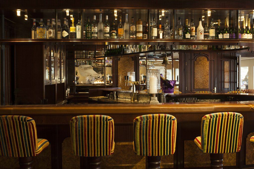 Oranje Hotel 5*